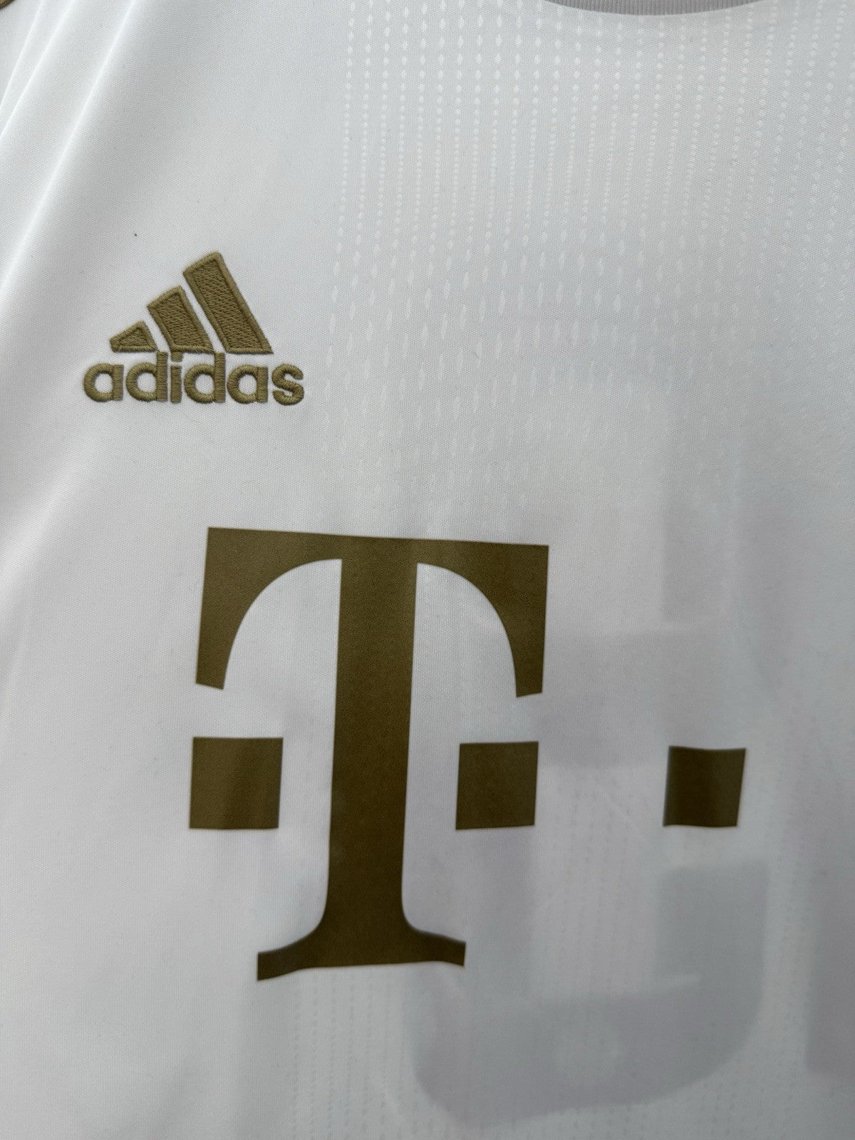 Bayern Munich Davies #19 2022/23 Medium Away Excellent Condition H13886