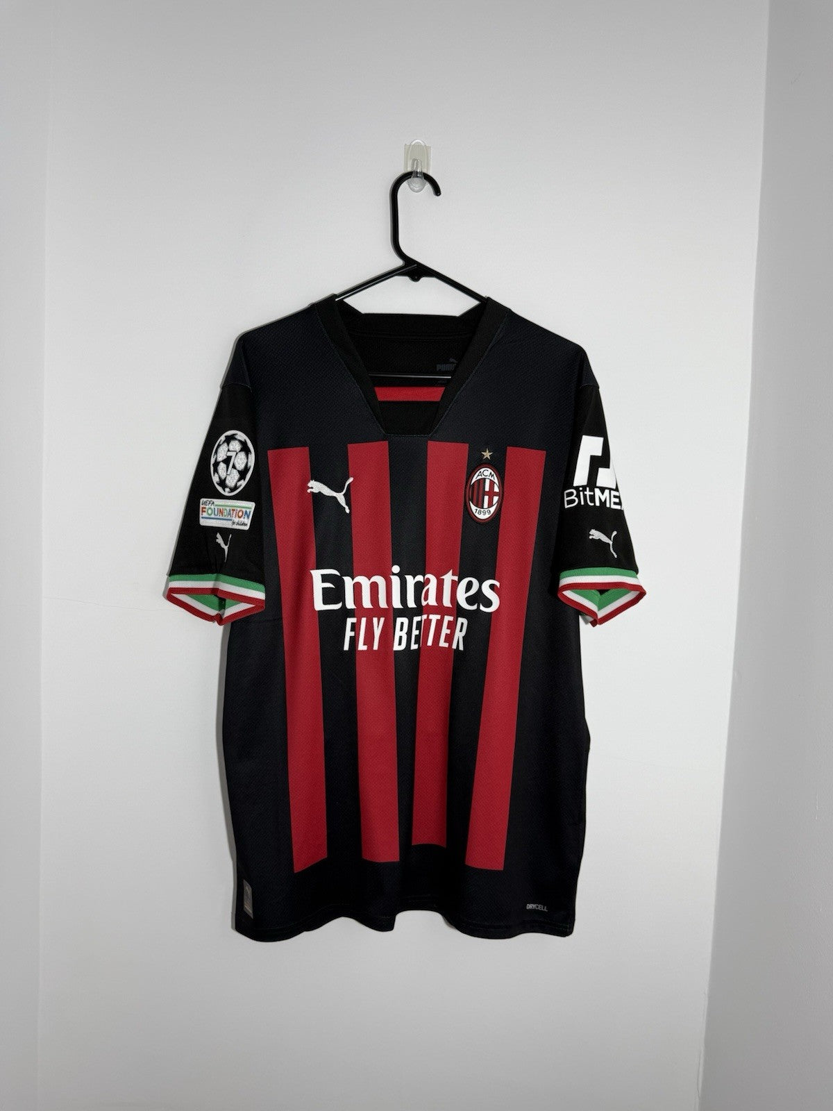 AC Milan Giroud #9 2022/23 Home Large Shirt Excellent Condition 765824-01