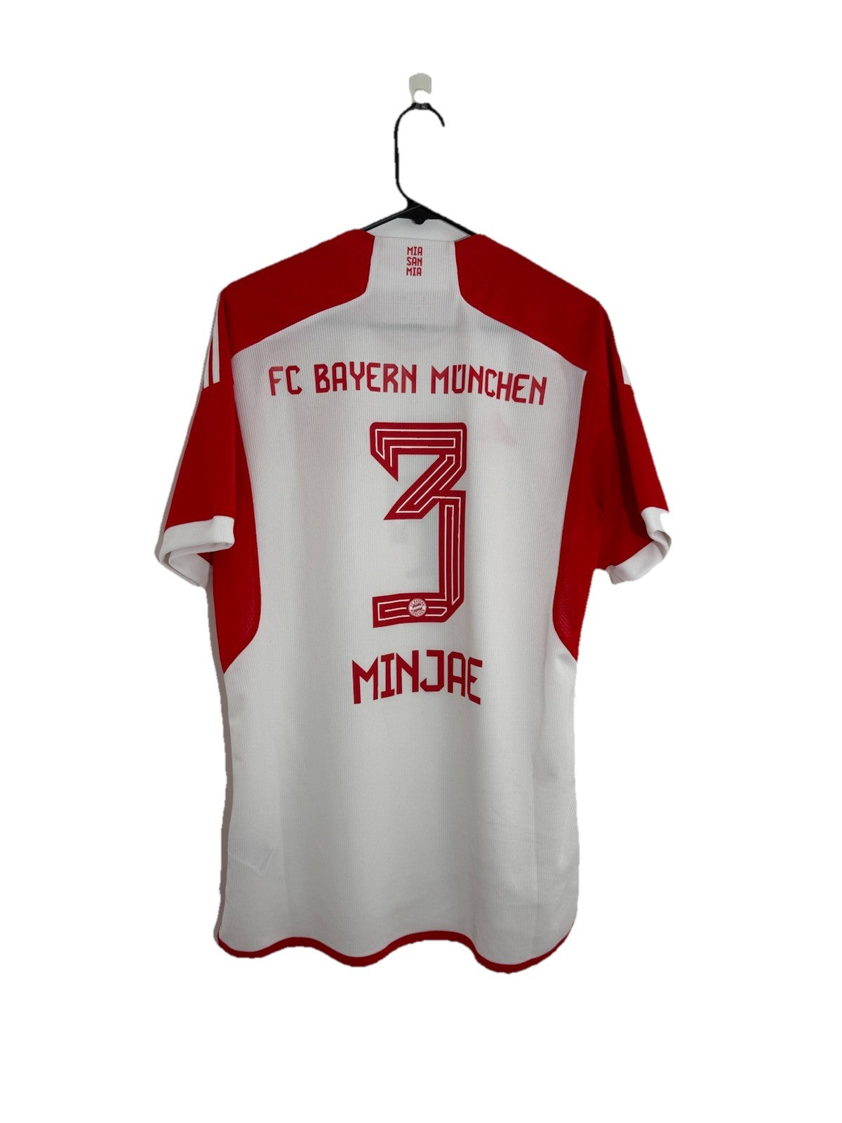 Bayern Munich MinJae #3 2023/24 Large Home Shirt Excellent Condition IJ7442