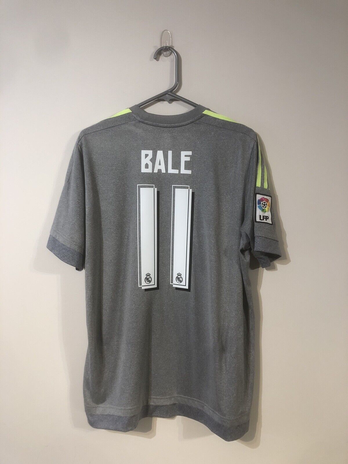 Bale #11 Real Madrid 2015/16 Large Away Football Shirt Adidas Very Good Conditio