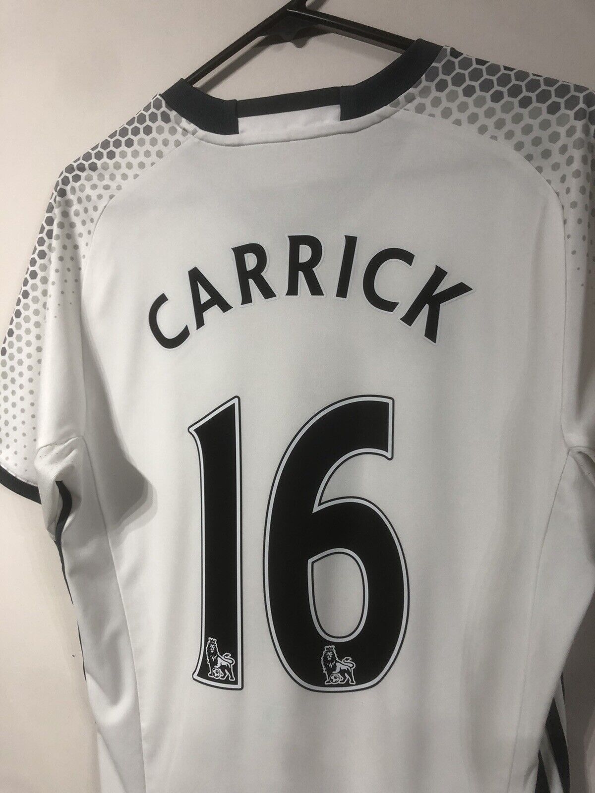 Carrick #16 Manchester United 2016/17 Medium 3rd Shirt Very Good Conditio AI6690