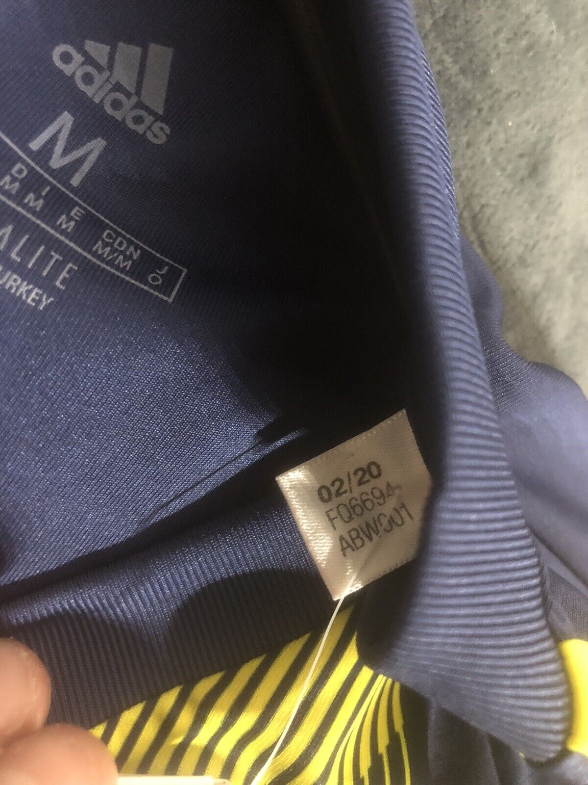 L. Gustavo #20 Fenerbahce BNWT Home 2019/20 Medium Football Shirt Adidas