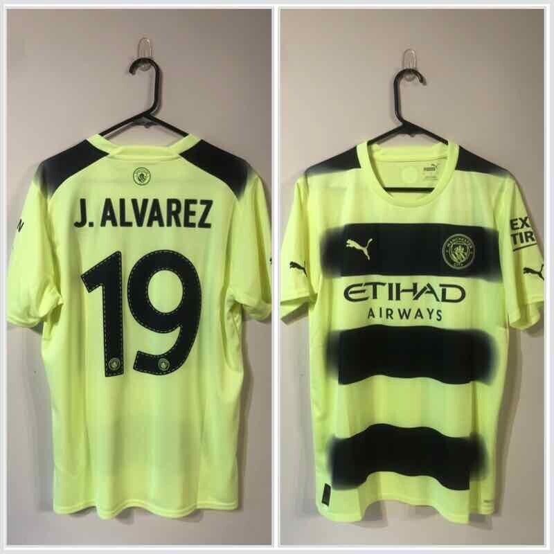J. Alvarez #19 Manchester City 2022/23 Treble Large 3rd Football Shirt Puma BNWT