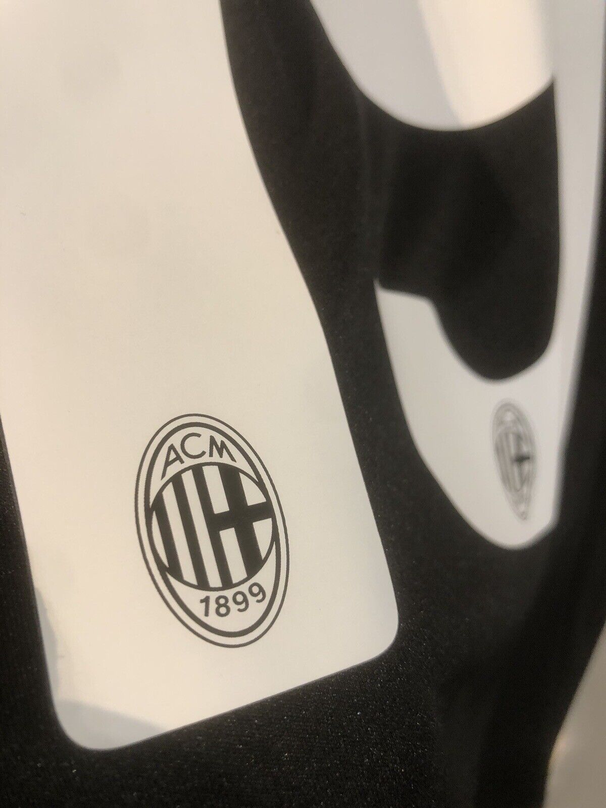 Bonucci #19 AC Milan Medium 2017/18 3rd Football Shirt Puma Very Good Condition