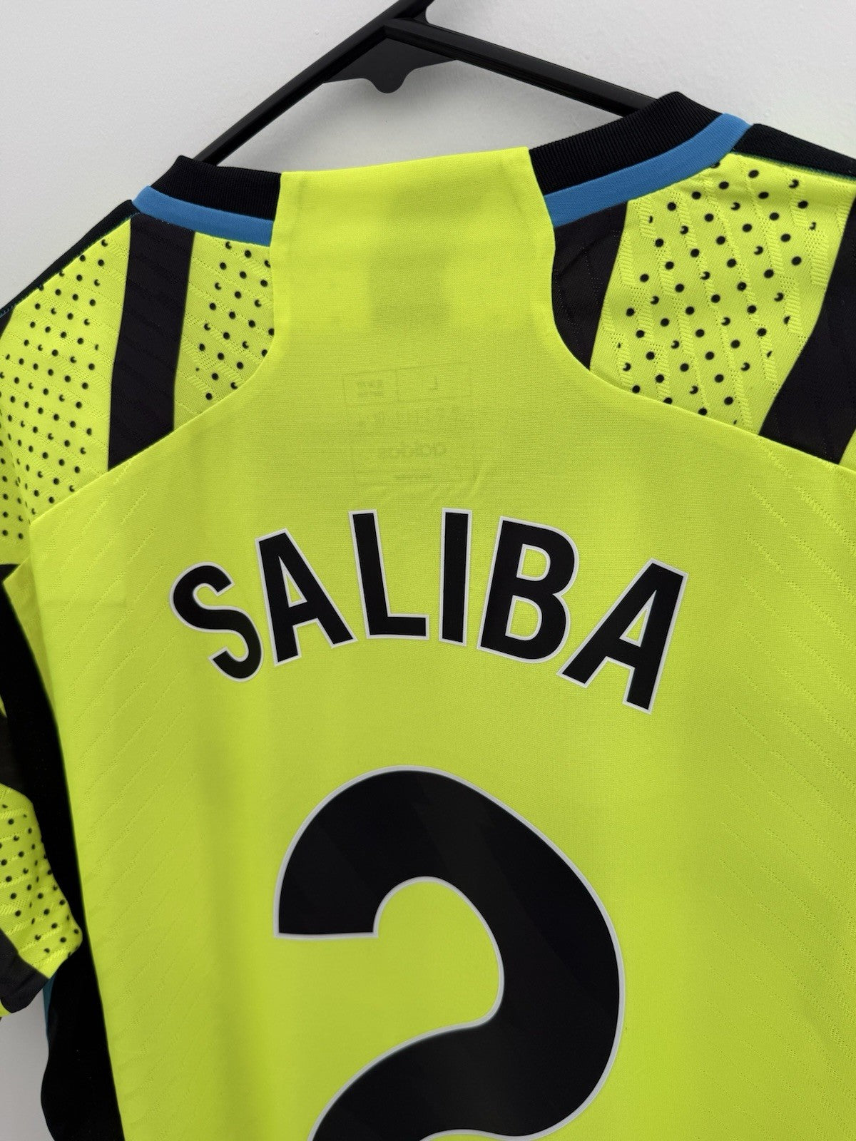 Arsenal Saliba #2 2023/24 Large Authentic Away Shirt Adidas BNWT HR6926
