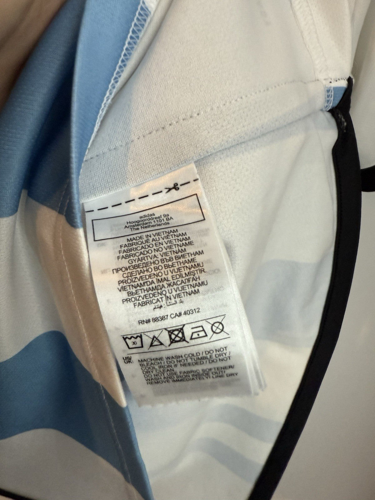 Argentina Messi #10 2022 Small Home Shirt Adidas Very Good Condition HF2158