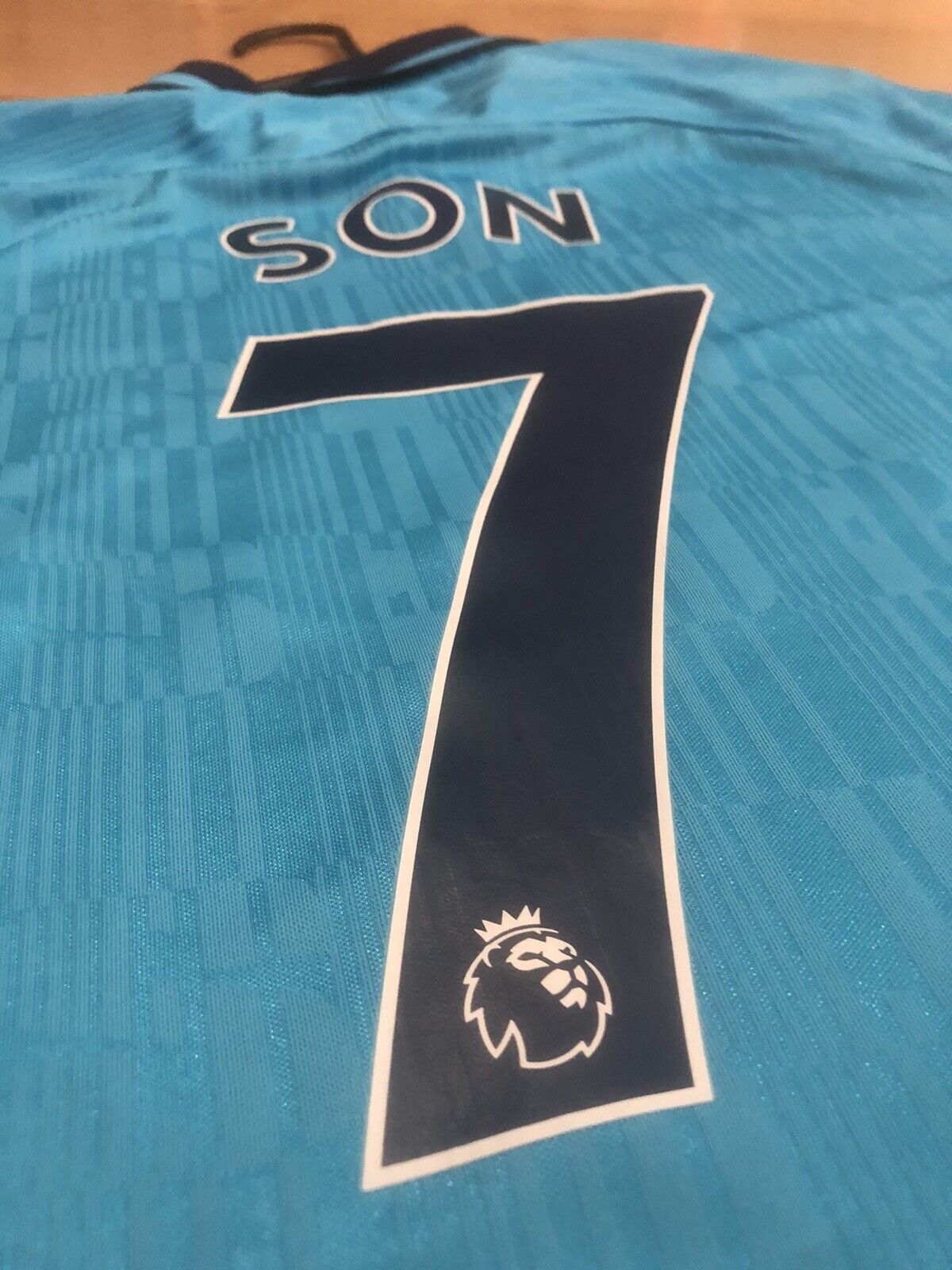 Son 7 Tottenham Hotspur 2019 20 Medium 3rd Shirt Excellent Condition AT0036 487