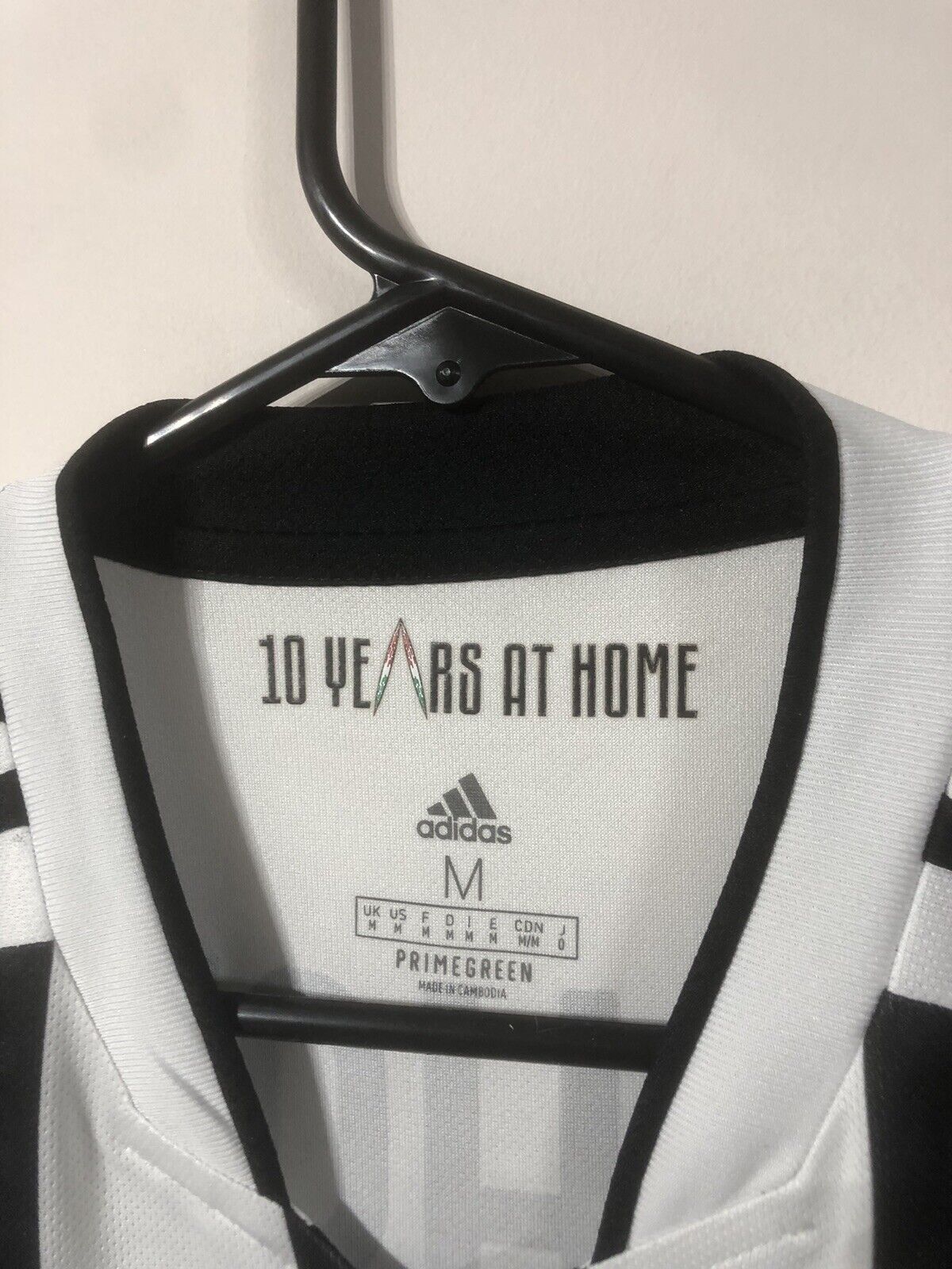 Vlahovic #7 Juventus 2021/22 Medium Home Shirt Adidas Excellent Condition