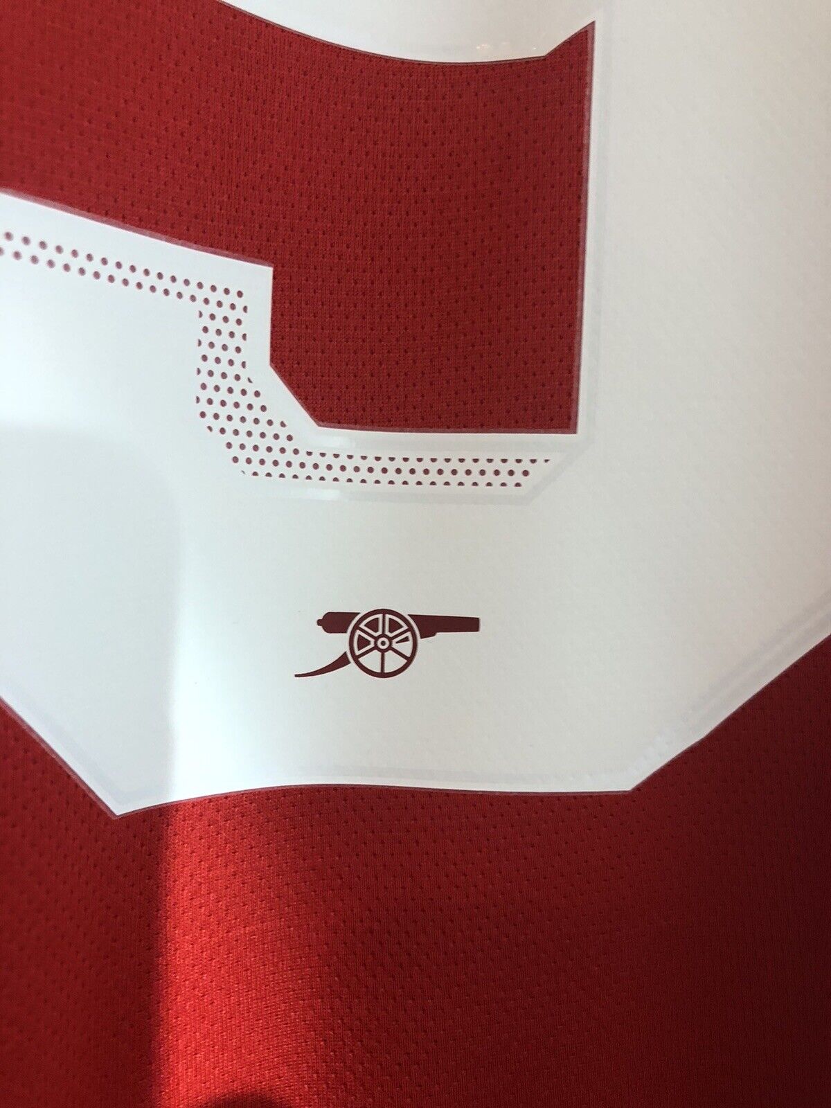 Trossard #19 Arsenal 2022/23 Small Home Shirt Excellent Condition H35903