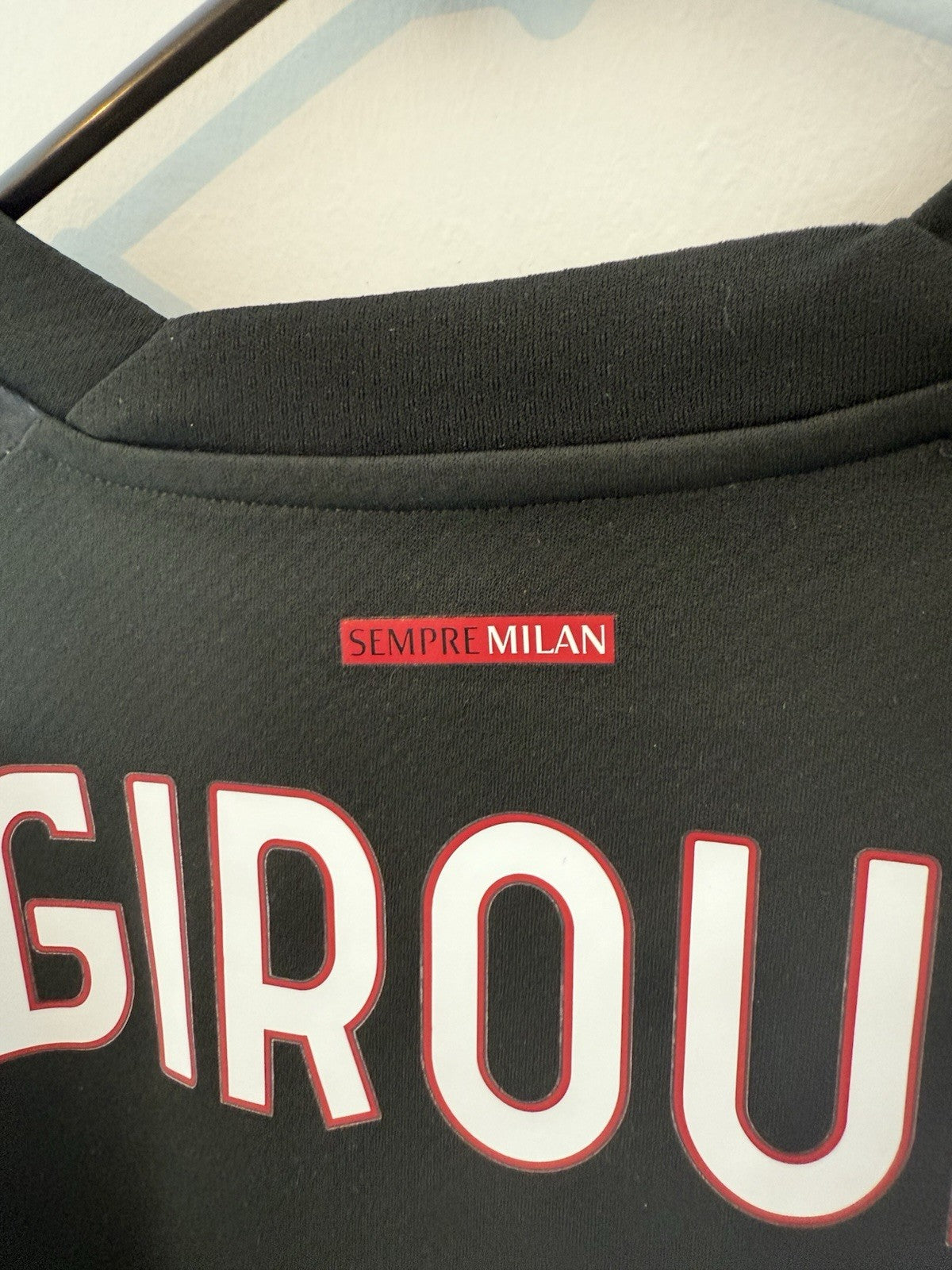 AC Milan Giroud #9 2022/23 Home XL Shirt Excellent Condition 765824-01