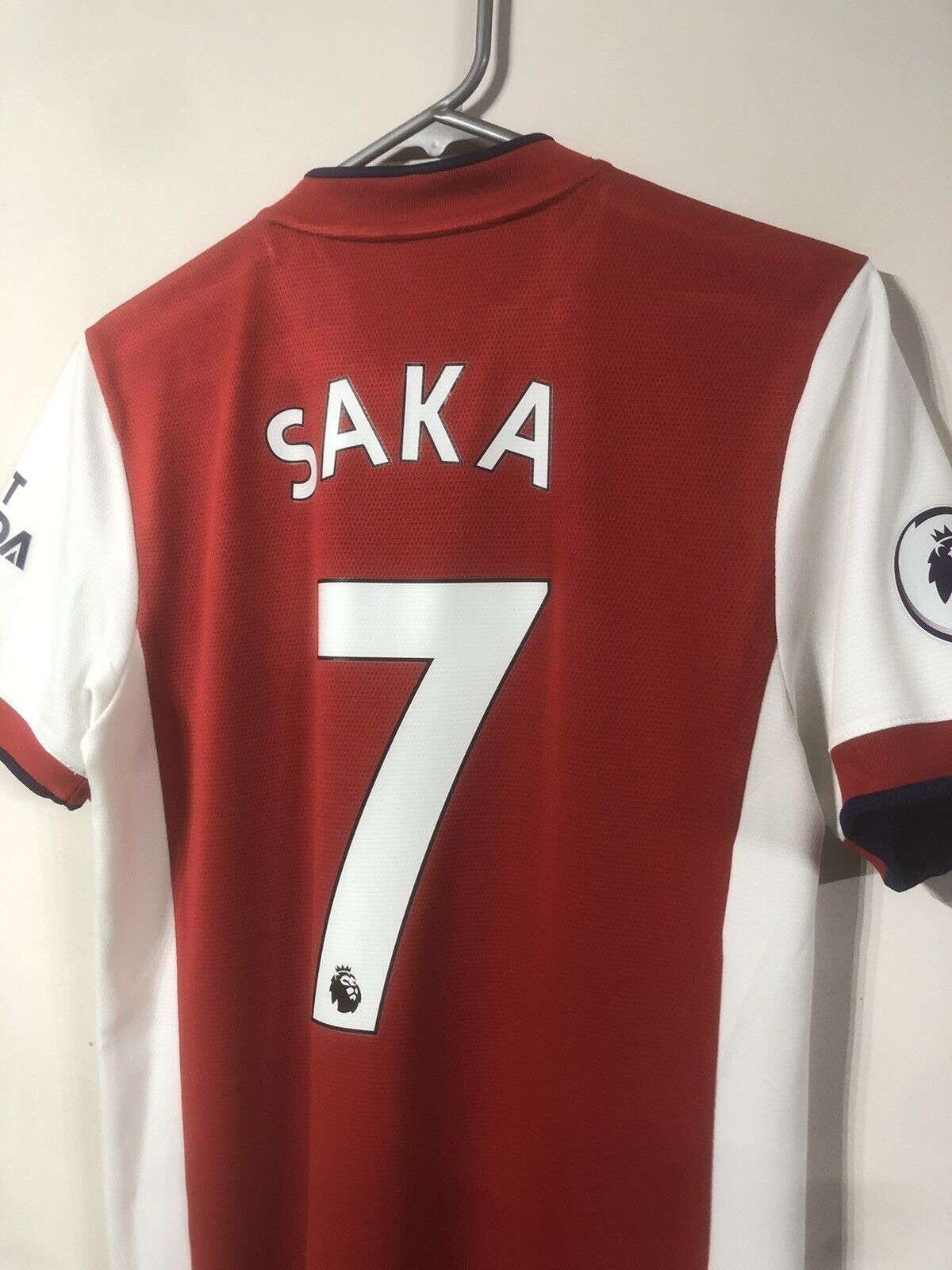 Saka #7 Arsenal 2021/22 Small Home Shirt Adidas Excellent Condition GM0217