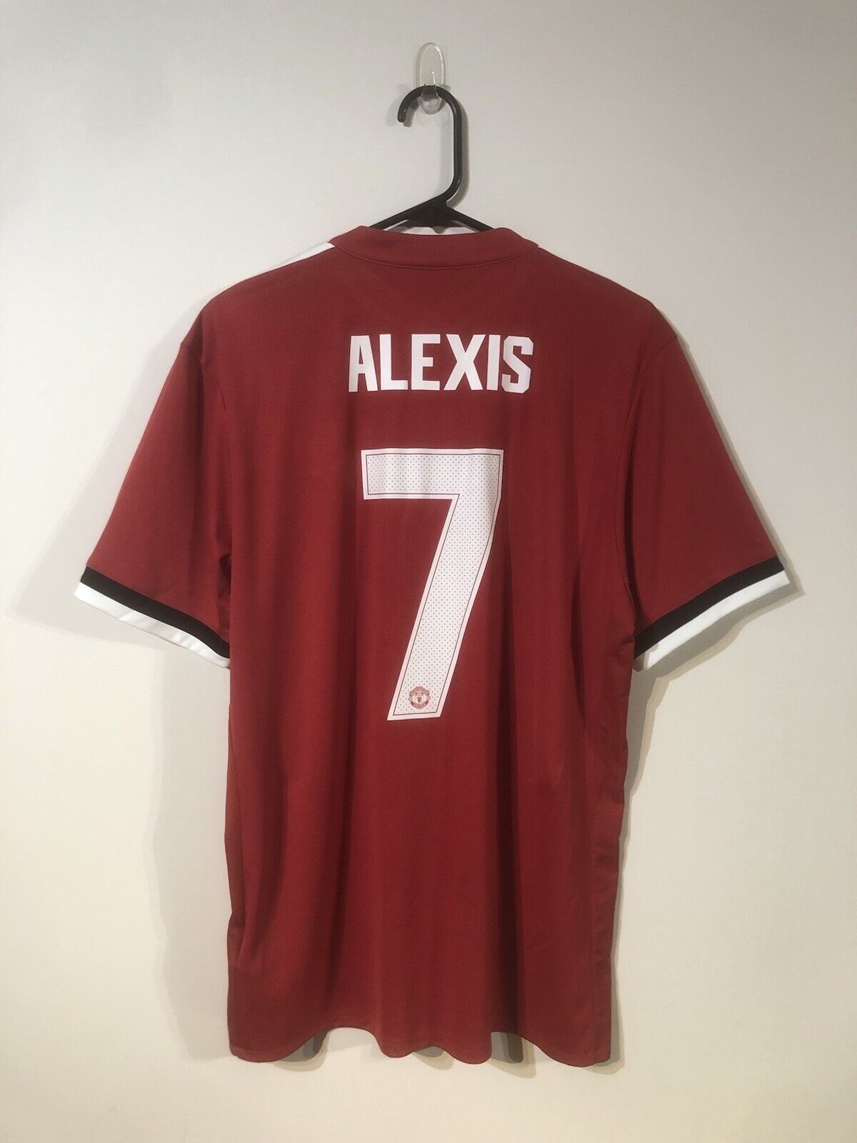 Alexis #7 Manchester United Large 2017/18 Home Shirt Excellent Condition