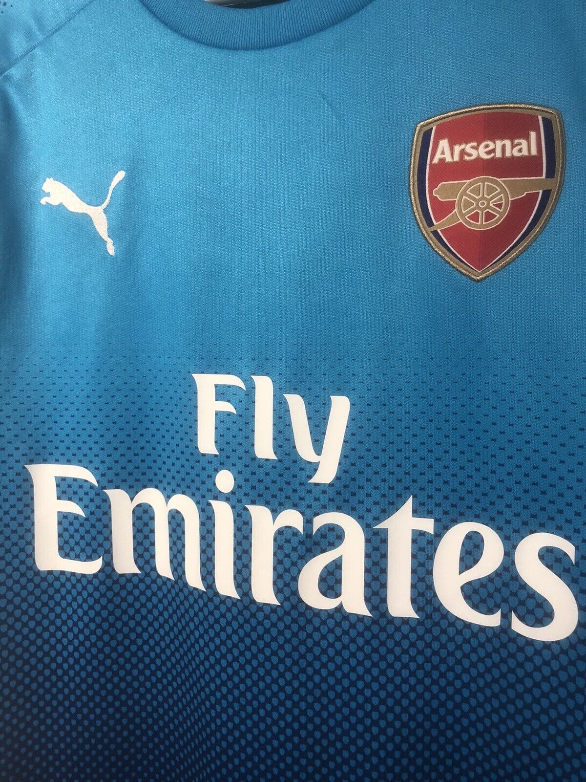 Ozil #11 Arsenal 2017/18 Medium Away Shirt Puma Excellent Condition 751512