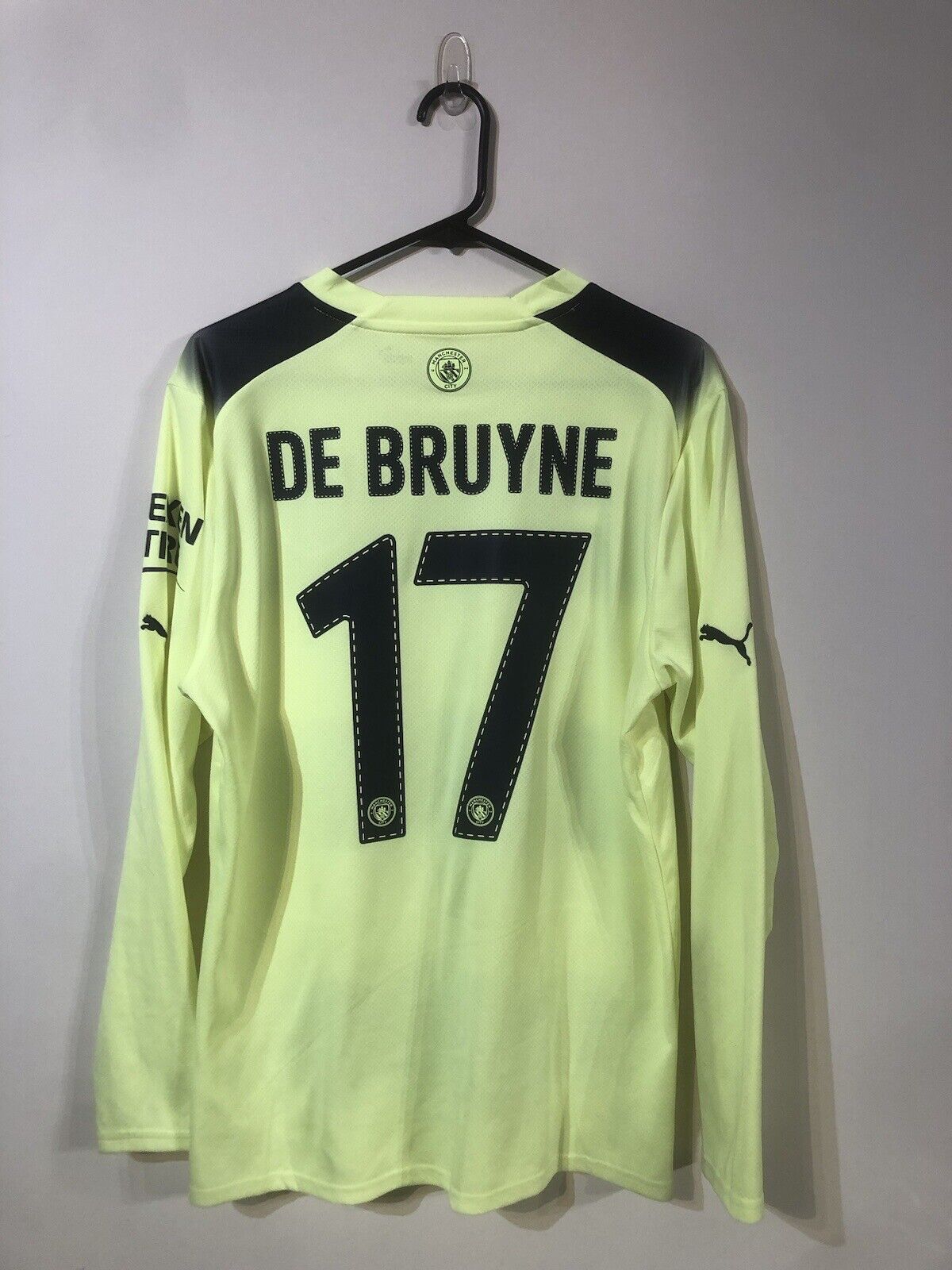 De Bruyne #17 Manchester City Treble 2022/23 Large 3rd Shirt Excellent Condition