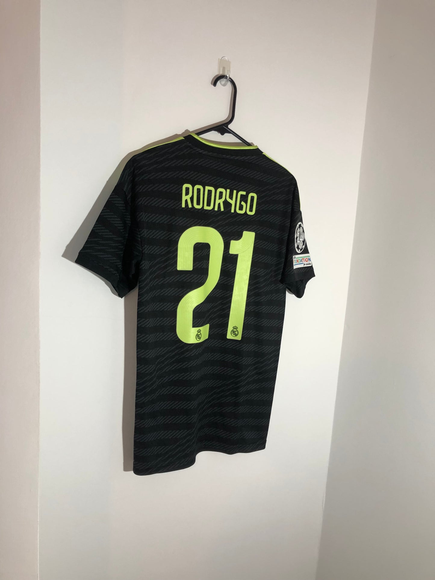 Rodrygo #21 Real Madrid 2022/23 3rd Small Shirt Excellent Condition HI1656