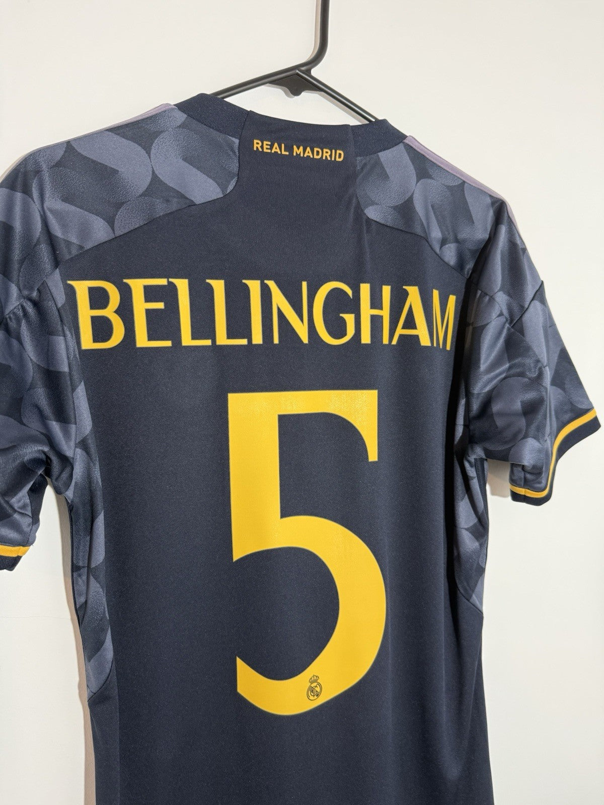 Real Madrid Bellingham #5 2023/24 Small Away Shirt Excellent Condition IJ5901