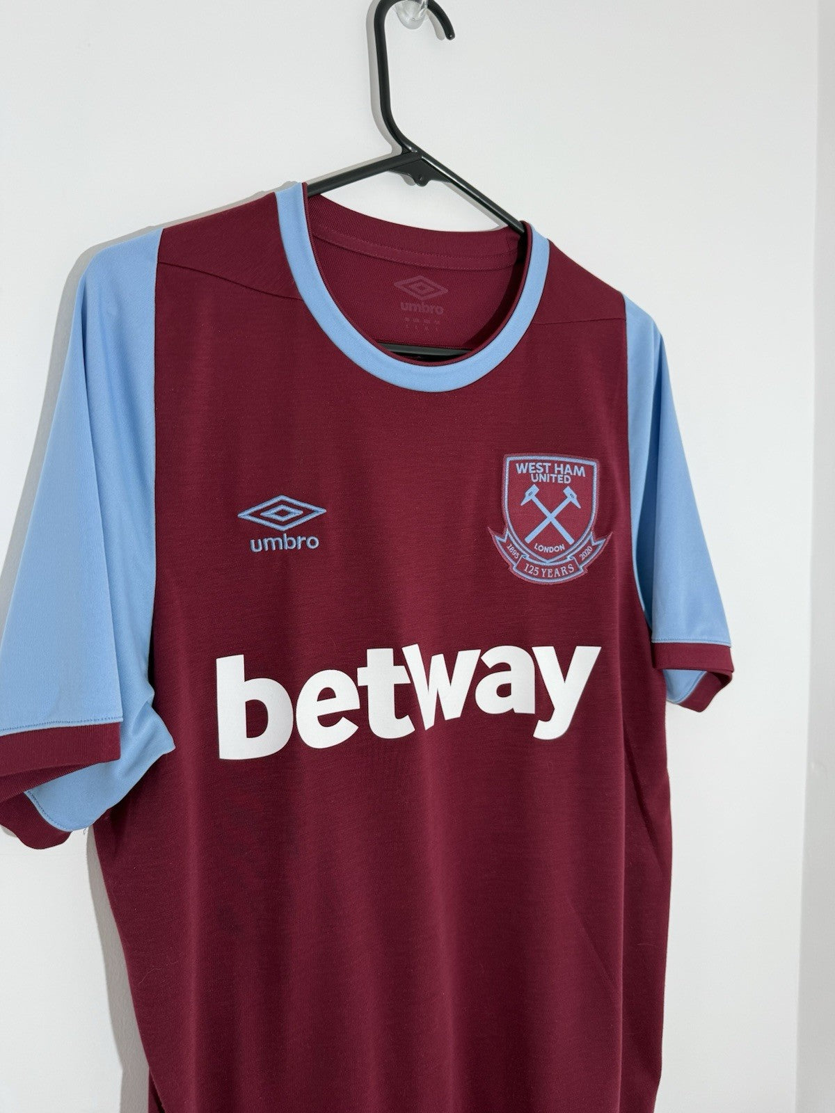 West Ham United Noble #16 2020/21 Large Home Shirt Umbro Excellent Condition