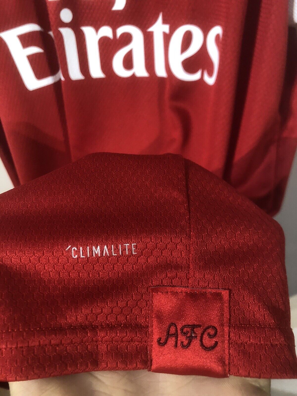 Saka #77 Arsenal 2019/20 Medium Home Football Shirt Excellent Condition EH5637