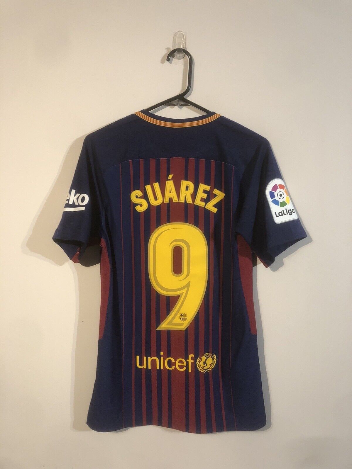 Suarez #9 Barcelona 2017/18 Small Home Aeroswift Shirt Nike Excellent Condition