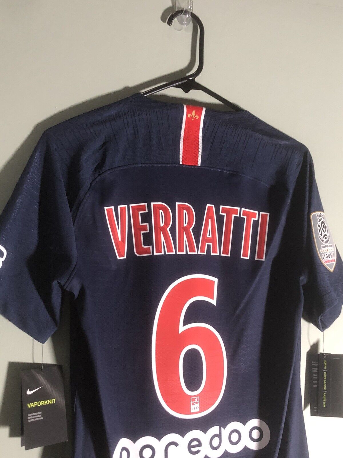 Veratti #6 Paris St Germain 2018/19 Small Vapor Home Football Shirt Nike Mint