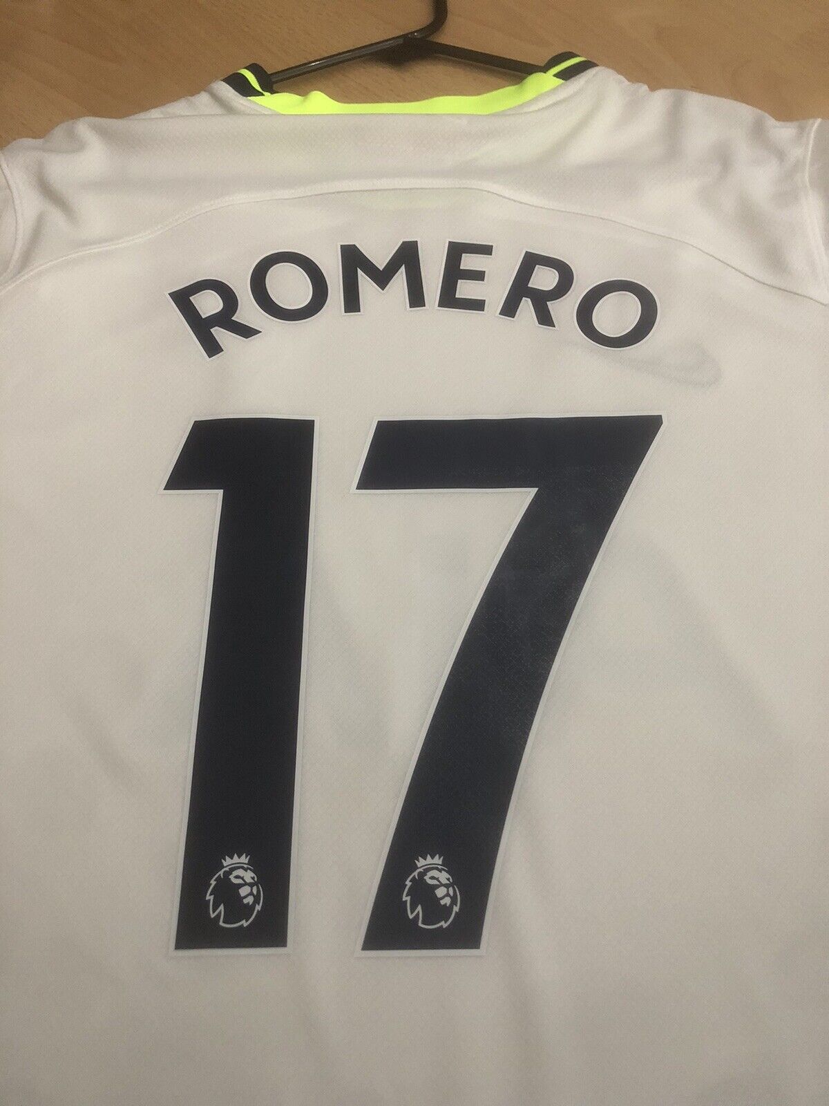 Romero #17 Tottenham Hotspur 2022/23 Large Home Excellent Condition DM1849-101