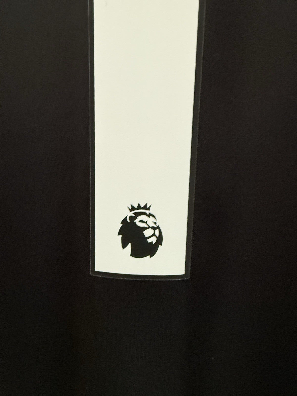 Liverpool A. Becker #1 2021/22 Medium 3rd GK Excellent Condition DB2559-011