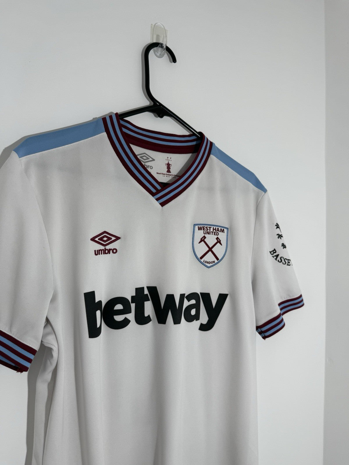 West Ham United Lanzini #10 2019/20 Large Away Shirt Umbro Very Good Condition