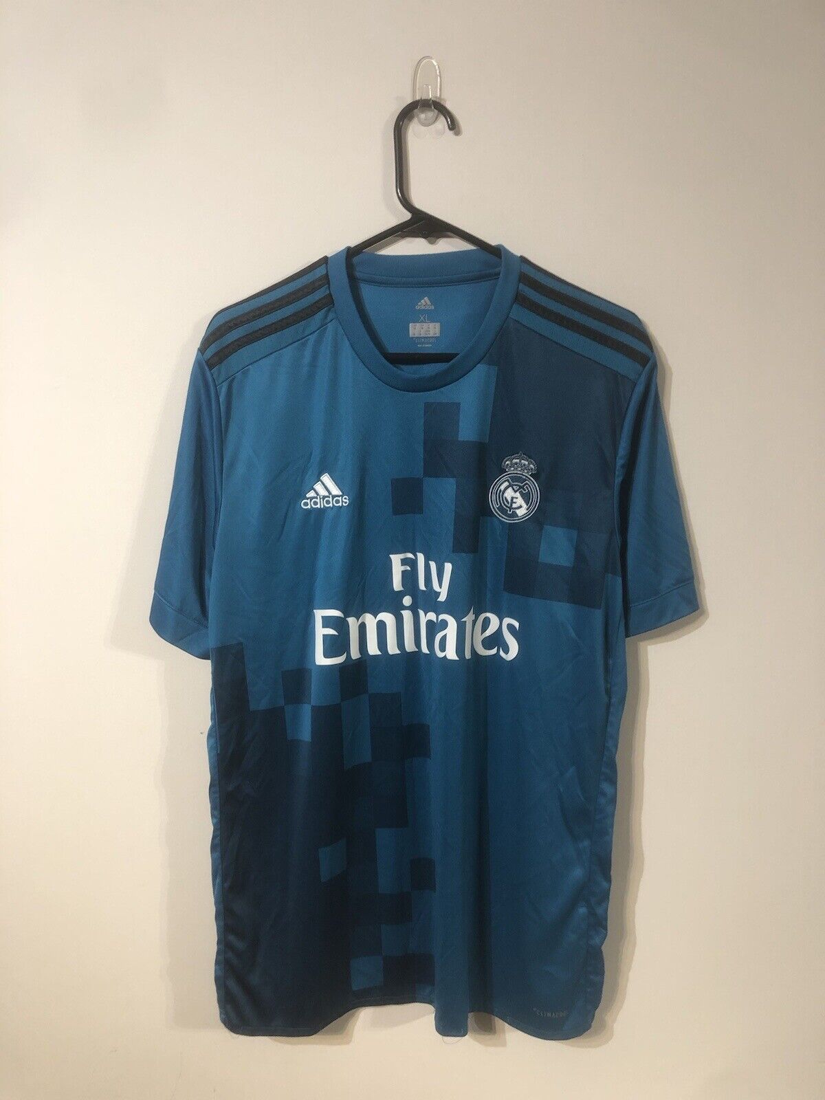 Casemiro #14 Real Madrid 2017/18 X-Large 3rd Shirt Adidas Very Good Condition
