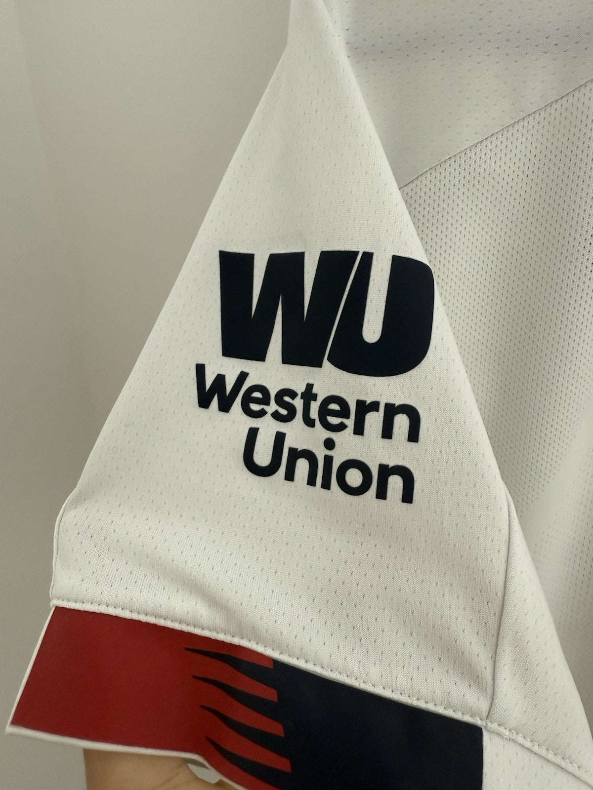 Liverpool Milner #7 2019/20 Medium Away Shirt Excellent Condition MT930013