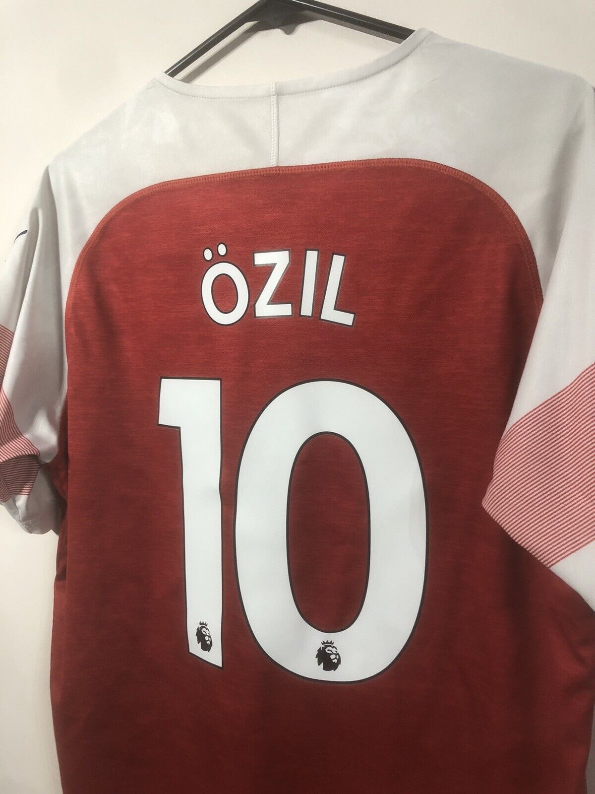 Ozil #10 Arsenal 2018/19 Large Home Shirt Puma Very Good Condition 753209-12