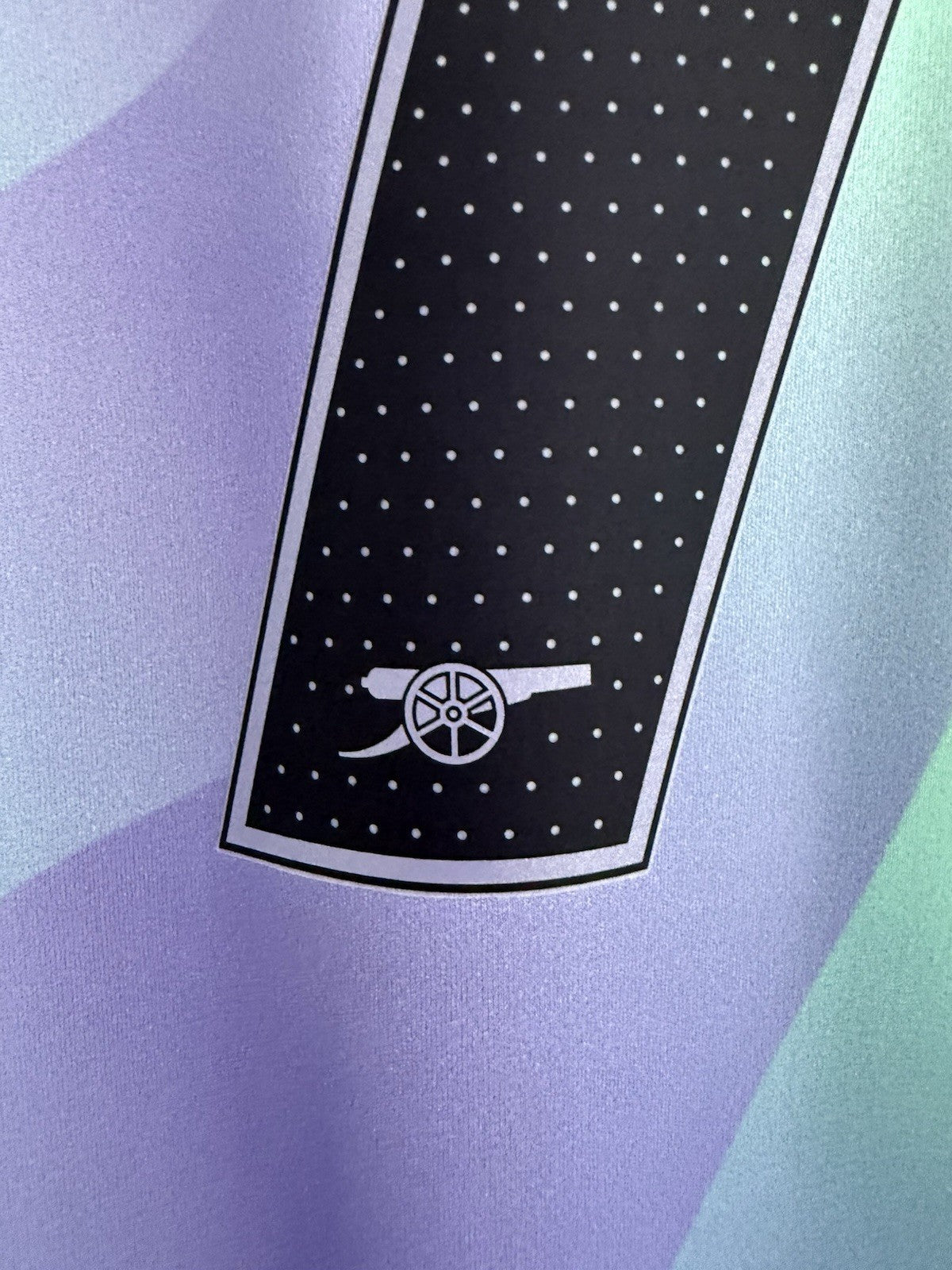 Arsenal Saka #7 2024/25 Small 3rd Shirt Excellent Condition IS8138