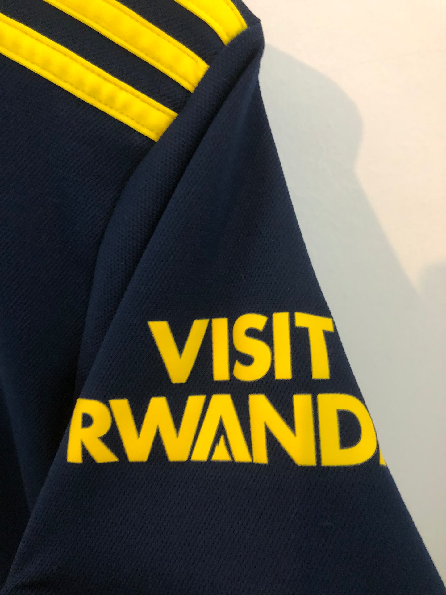 Saka #77 Arsenal 2019/20 Small 3rd Football Shirt Excellent Condition FJ9322