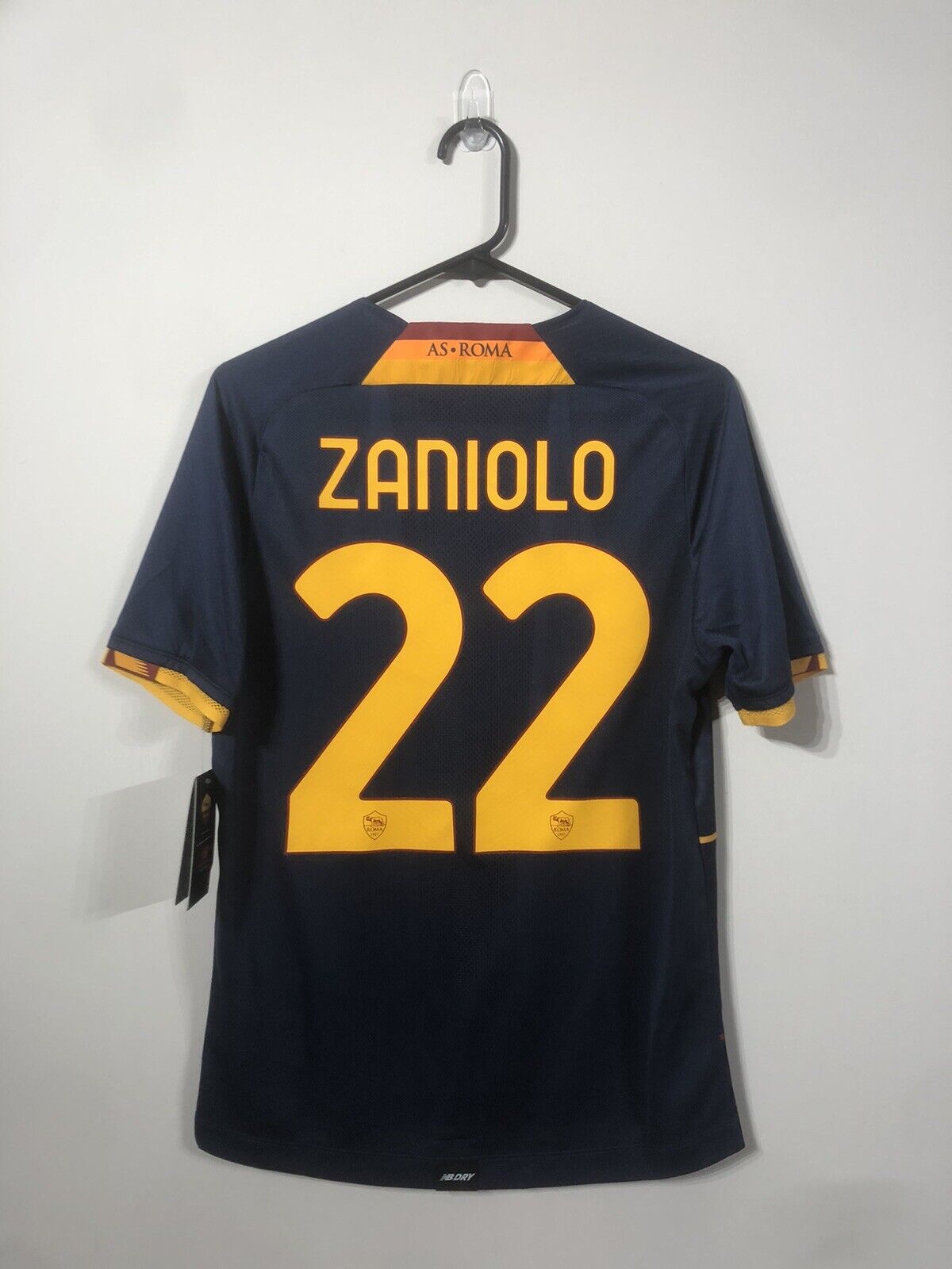 Zaniolo #22 AS Roma 4th 2021/22 Small Football Shirt New Balance BNWT