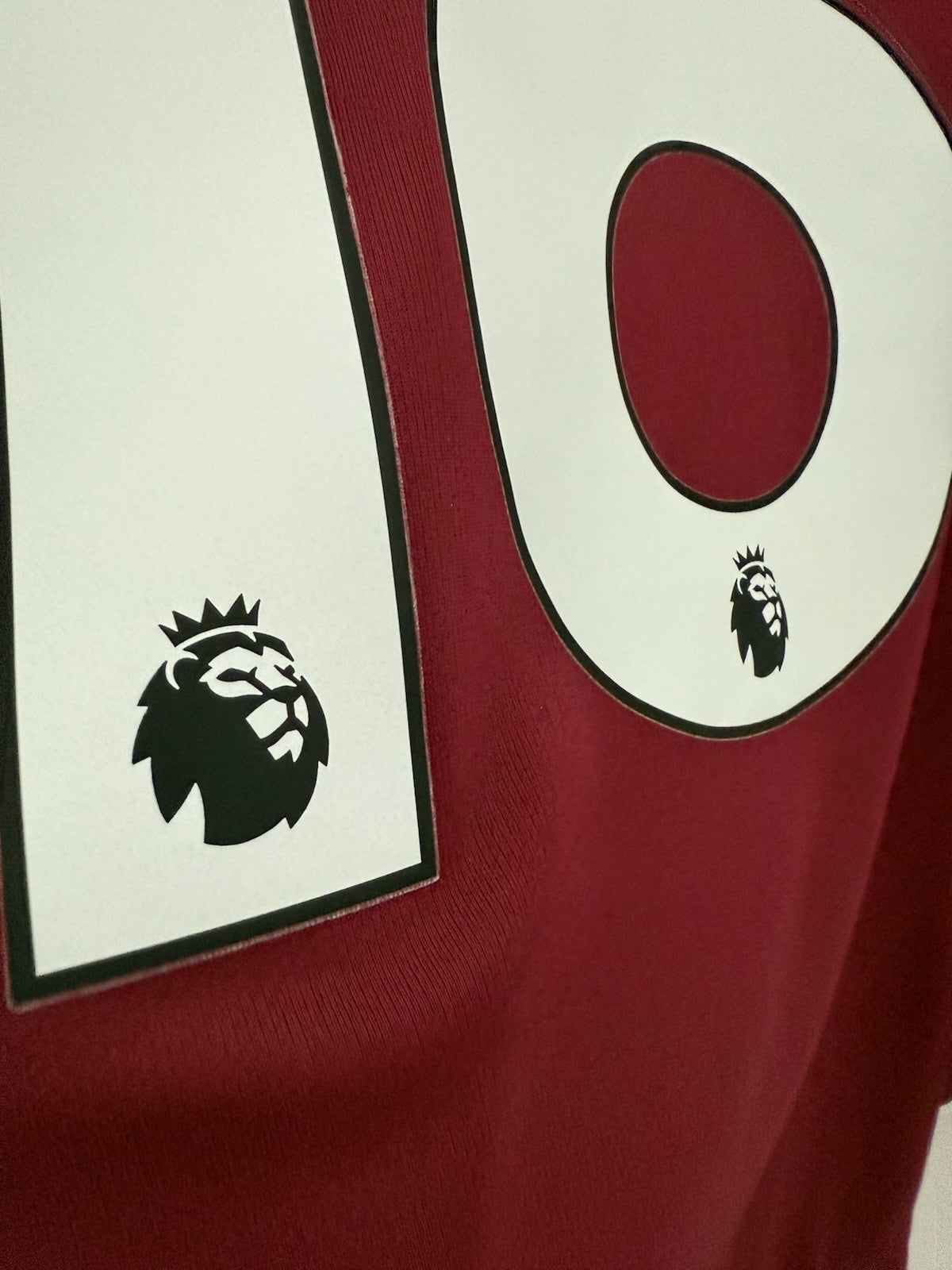 West Ham United Noble #16 2018/19 Small Home Shirt Umbro Excellent Condition