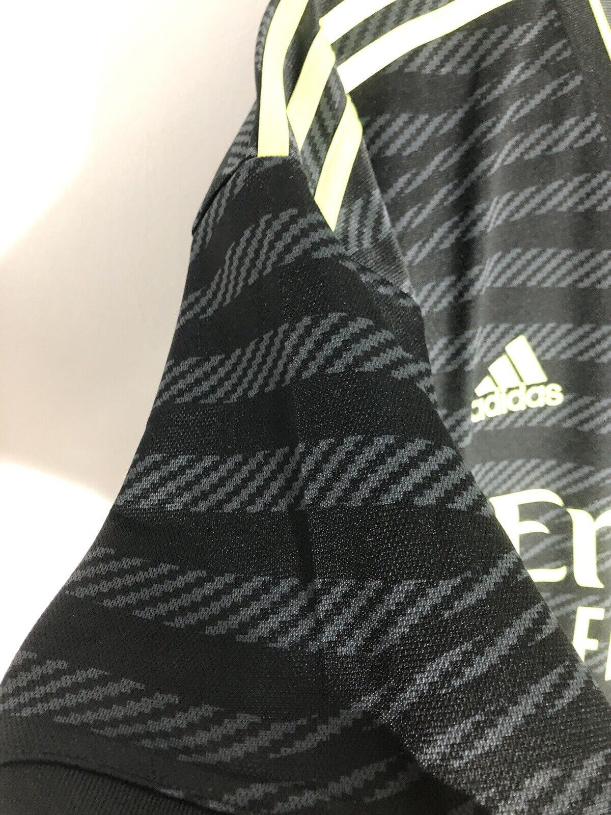 Kroos 8 Real Madrid 2022 23 3rd Xl Shirt Adidas Excellent Condition Hi1656