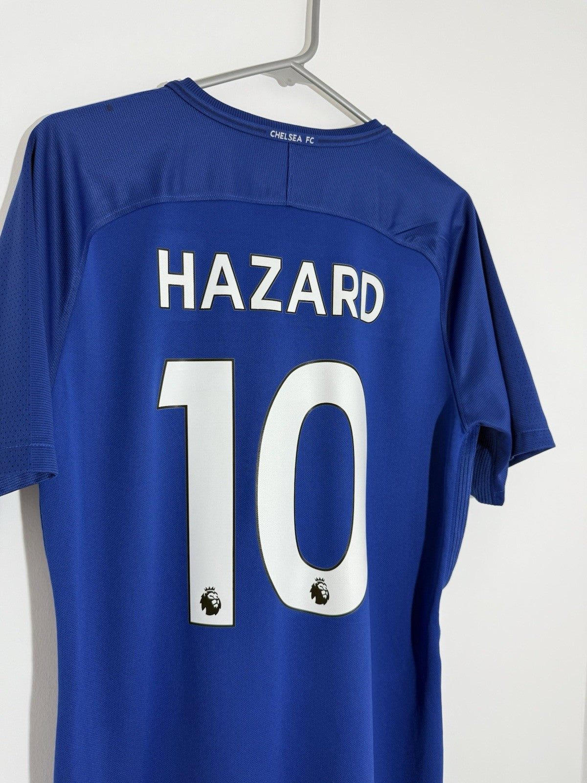 Chelsea Hazard #10 2017/18 Large Home Shirt Nike Excellent Condition 905513-496