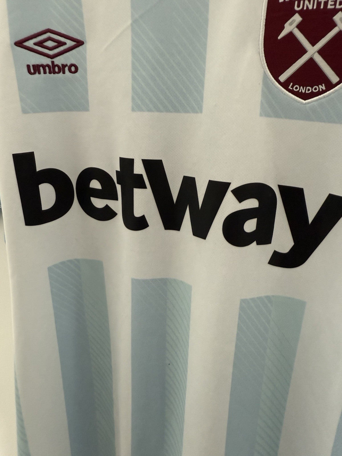 West Ham United Bowen #20 2021/22 Medium Away Umbro Excellent Condition
