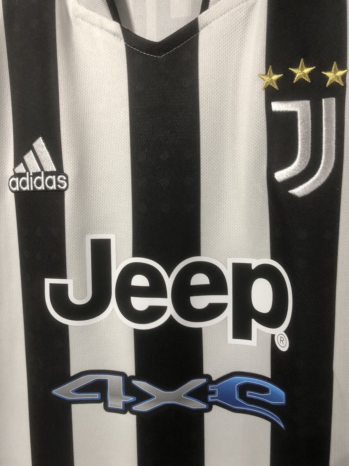 Vlahovic #7 Juventus 2021/22 Medium Home Shirt Adidas Excellent Condition