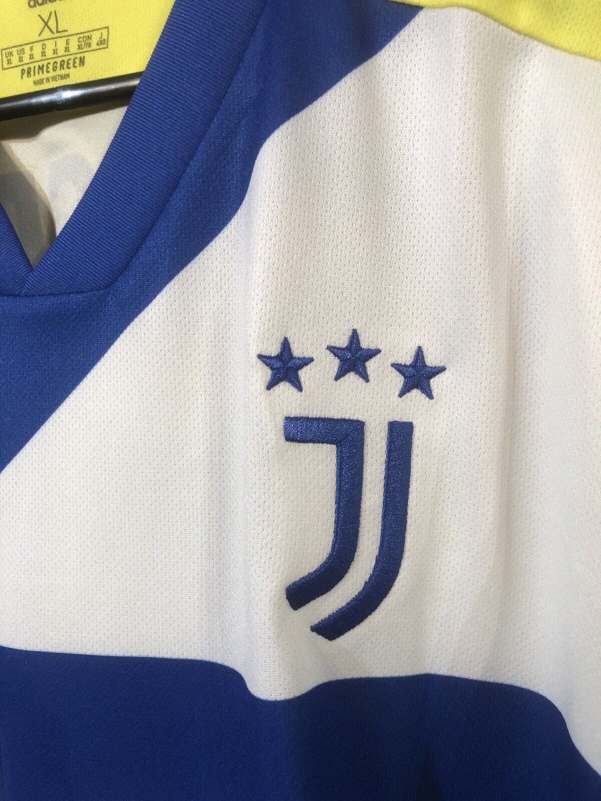 Kulusevski #44 Juventus 2021/22 X-Large 3rd Football Shirt Adidas BNWT