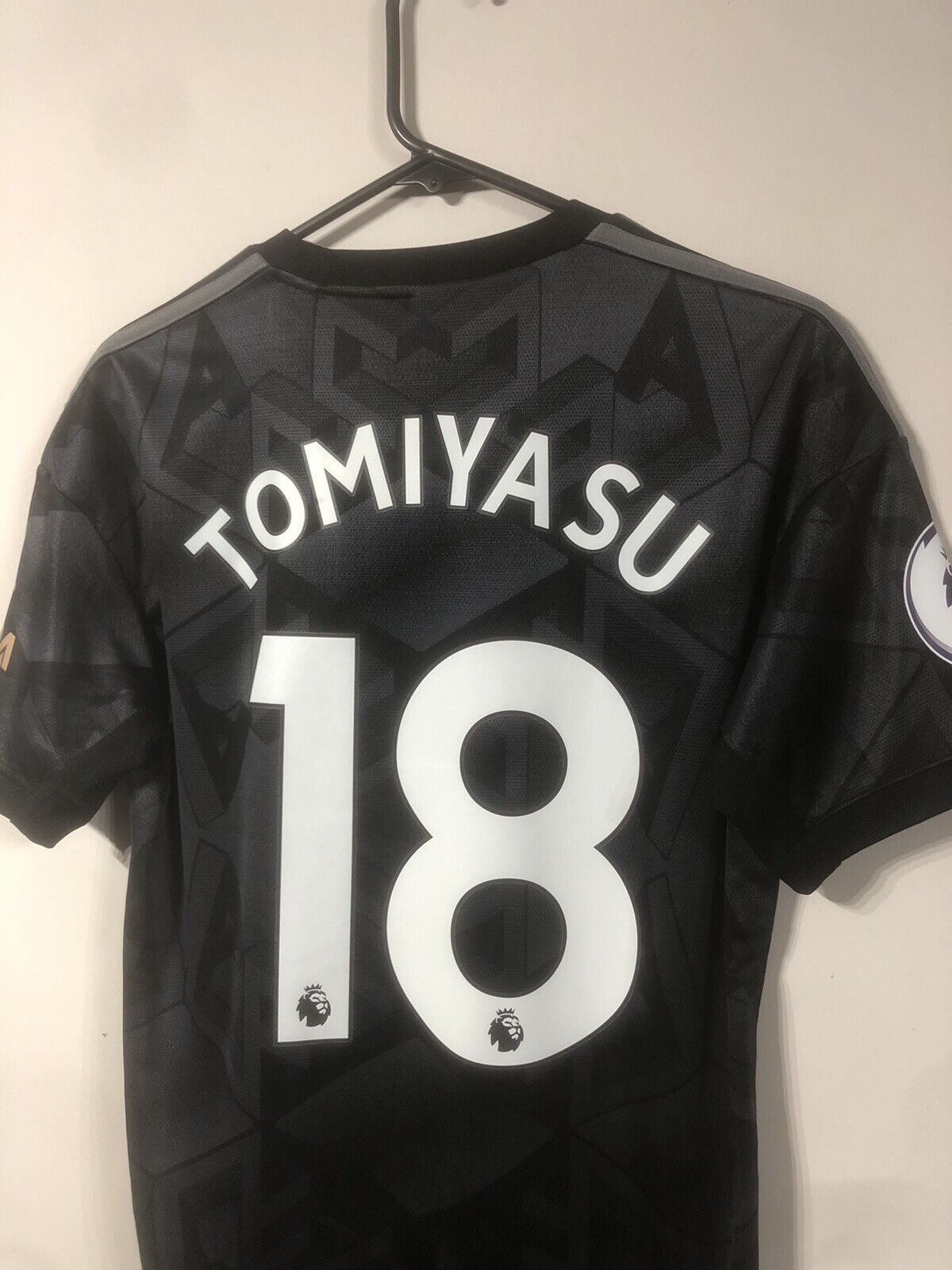 Tomiyasu #18 Arsenal 2022/23 Small Away Shirt Adidas BNWT H35902