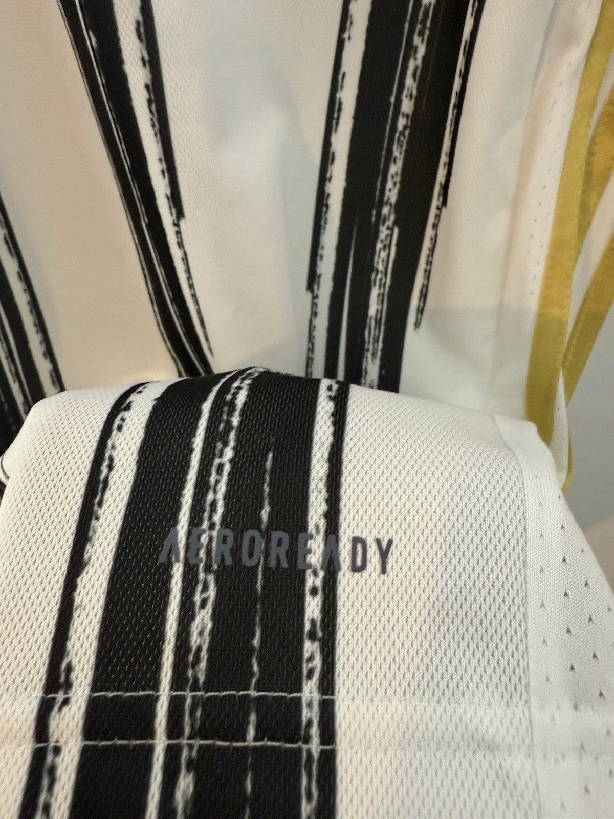 Juventus Ronaldo #7 2020/21 Medium Home Shirt Excellent Condition EI9894