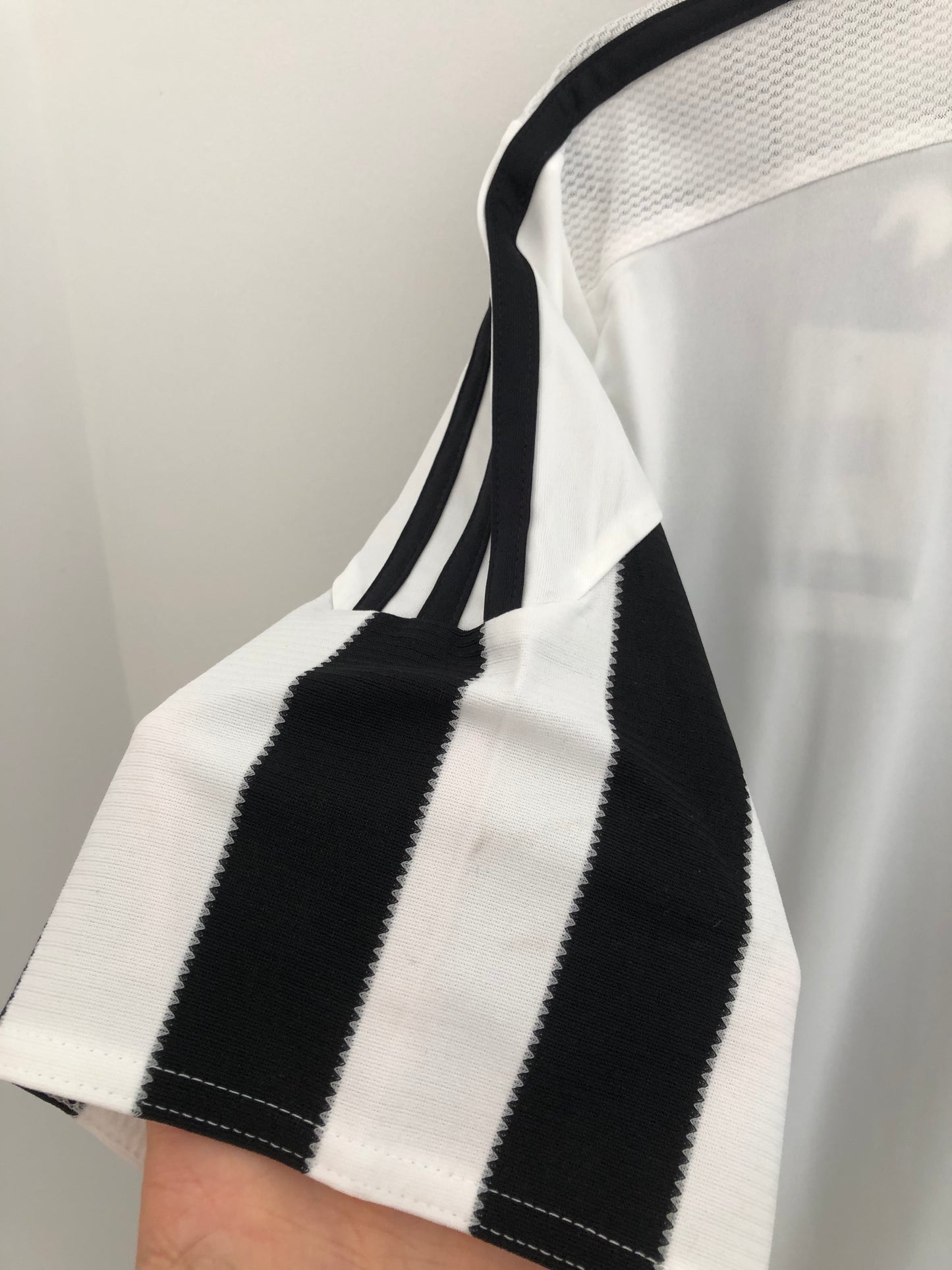 Morata #9 Juventus 2015/16 Medium Home Shirt BNWT Aa0336