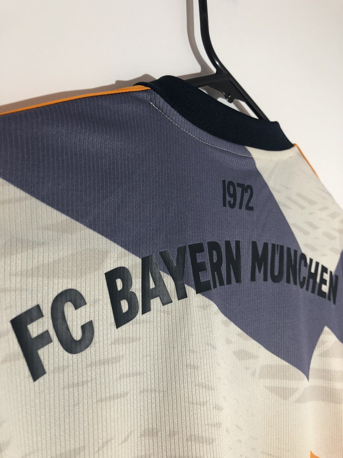 Bayern Munich 2022/23 Small Olympiastadion 4th Excellent Condition HU1286
