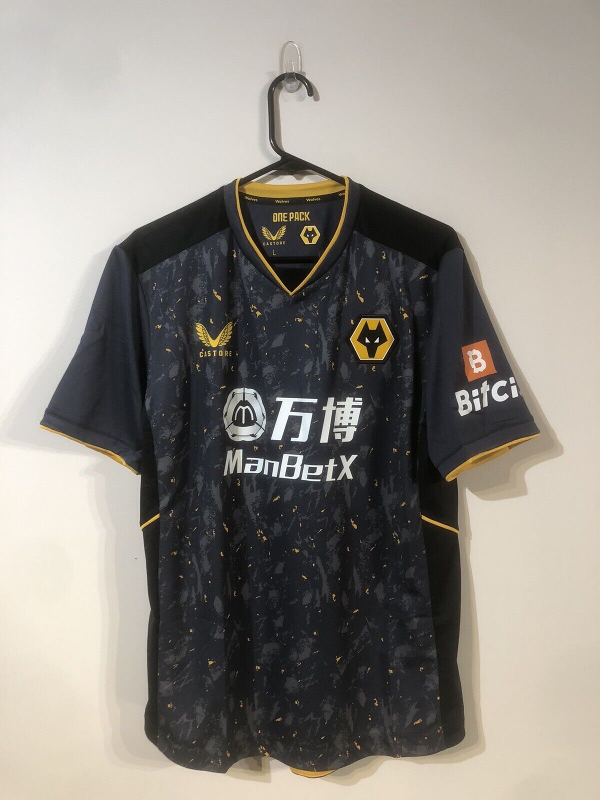 J. Moutinho #28 BNWT Wolves 2021/22 Large Euro Away Football Shirt Castore