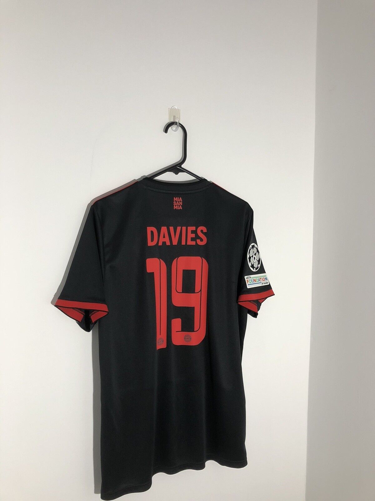 Davies 19 Bayern Munich 2022 23 Large 3rd Shirt Excellent Condition H39907
