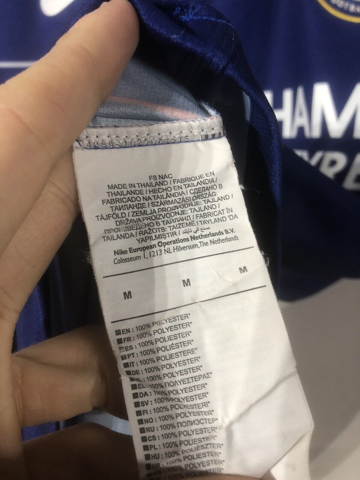 Azpilicueta #28 Chelsea Medium 2018/19 Home Shirt Nike Very Good Condition
