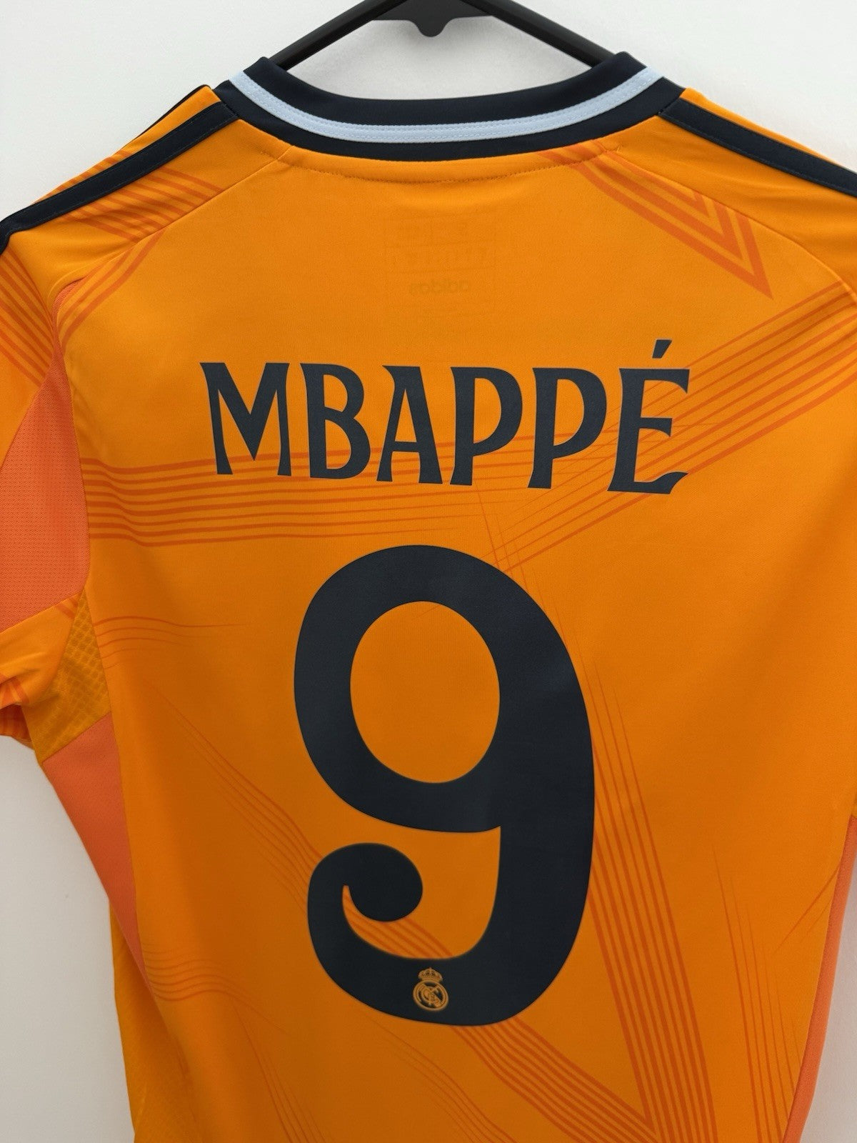 Real Madrid Mbappe #9 2024/25 Small Away Shirt Excellent Condition IU5013