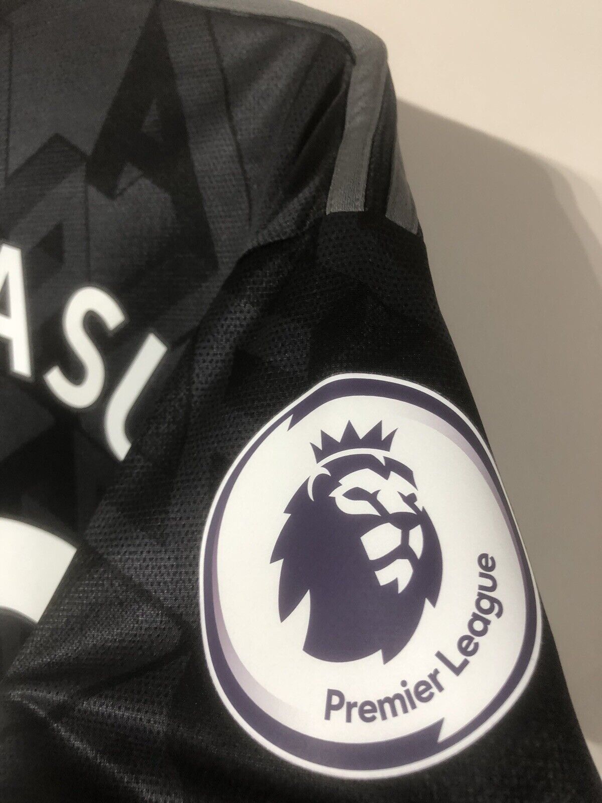Tomiyasu #18 Arsenal 2022/23 Small Away Shirt Adidas BNWT H35902