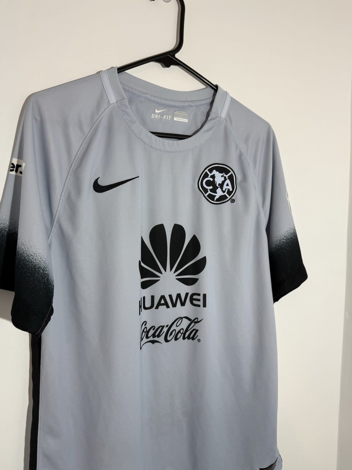 Club America 2015/16 Medium 3rd Shirt Nike Excellent Condition 709526-469