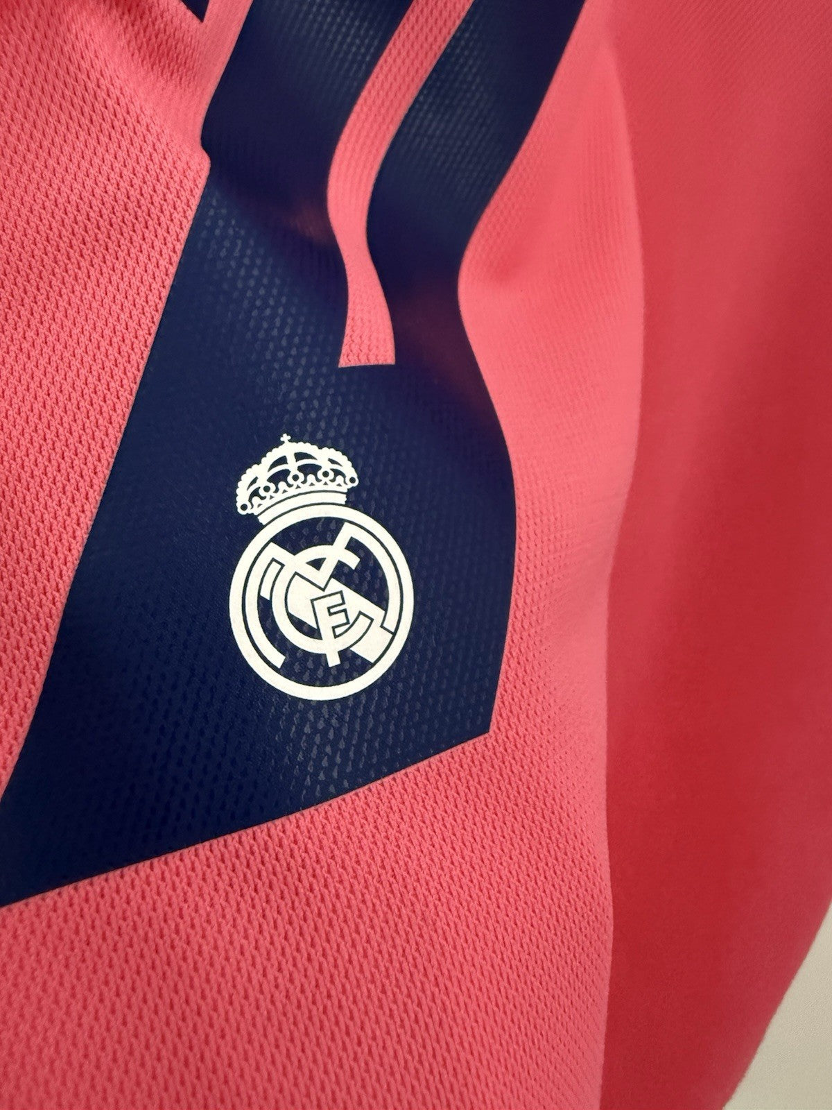 Real Madrid Benzema #9 2020/21 Large Away Shirt BNWT GI6463